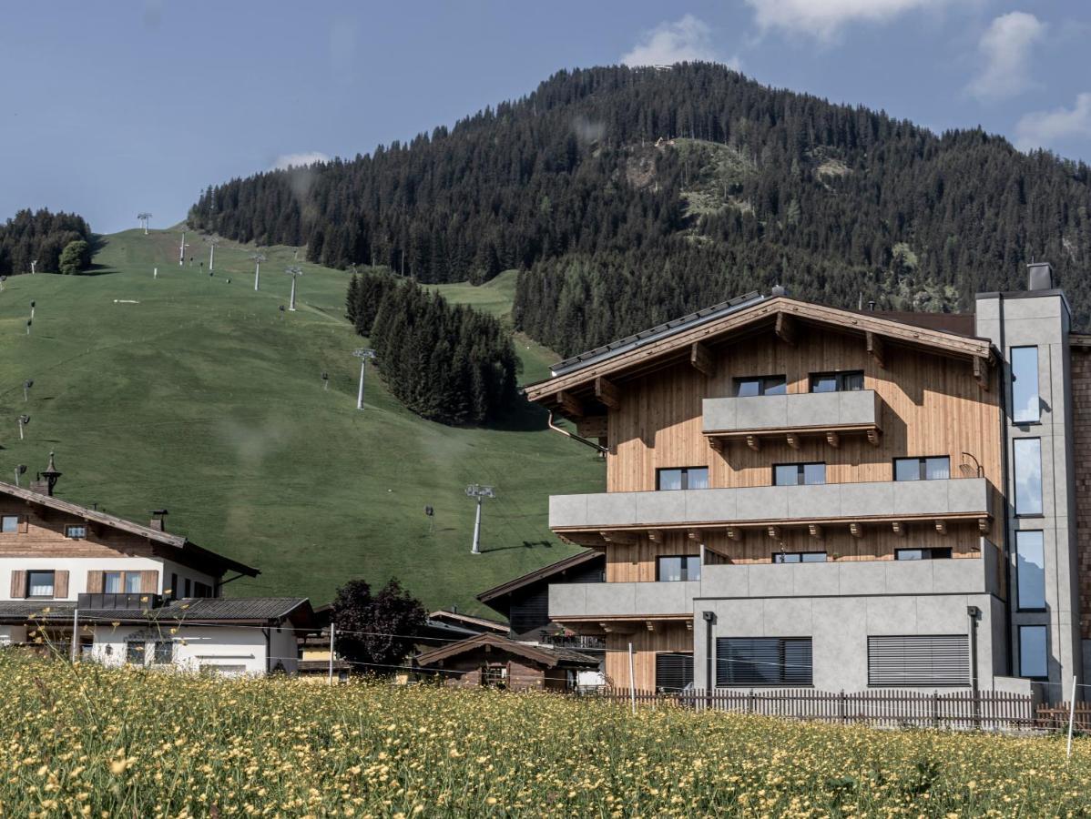 Frau Gans - Pure Mountain Apartments Saalbach-Hinterglemm Exterior foto