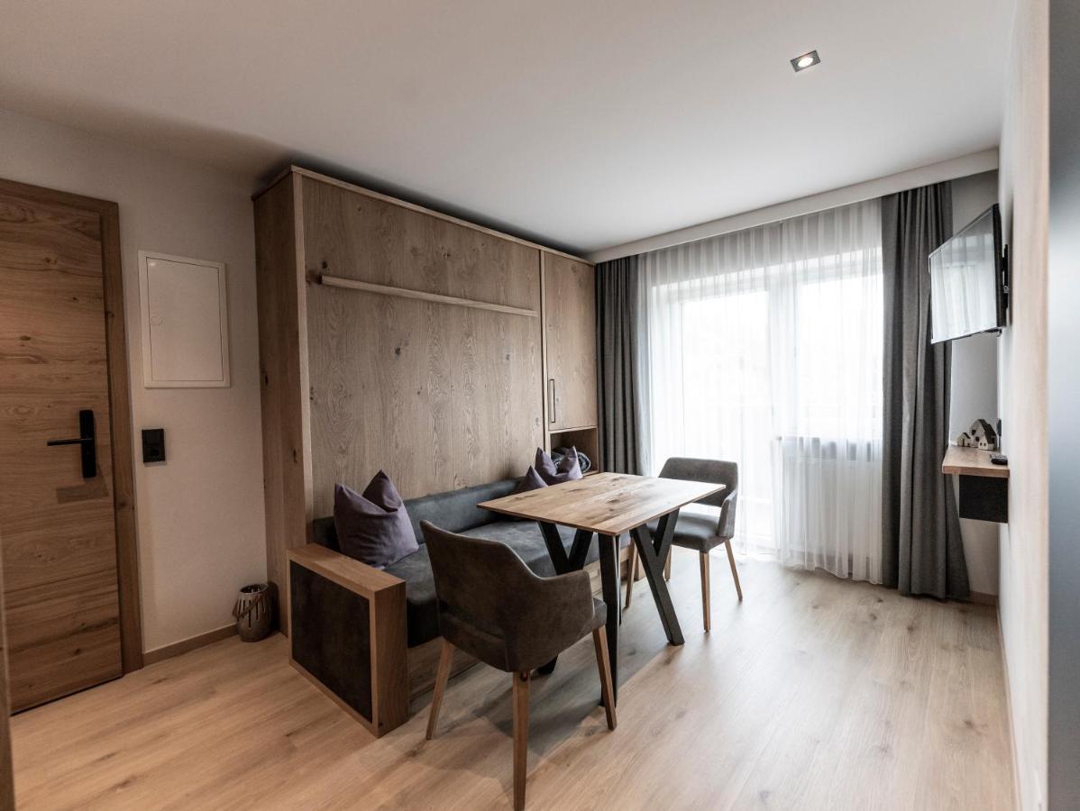 Frau Gans - Pure Mountain Apartments Saalbach-Hinterglemm Exterior foto